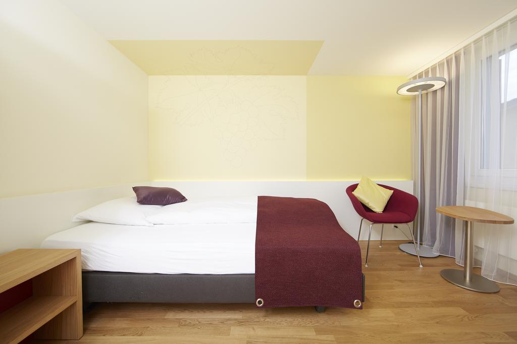 Hotel Restaurant Rebstock Wolhusen Oda fotoğraf